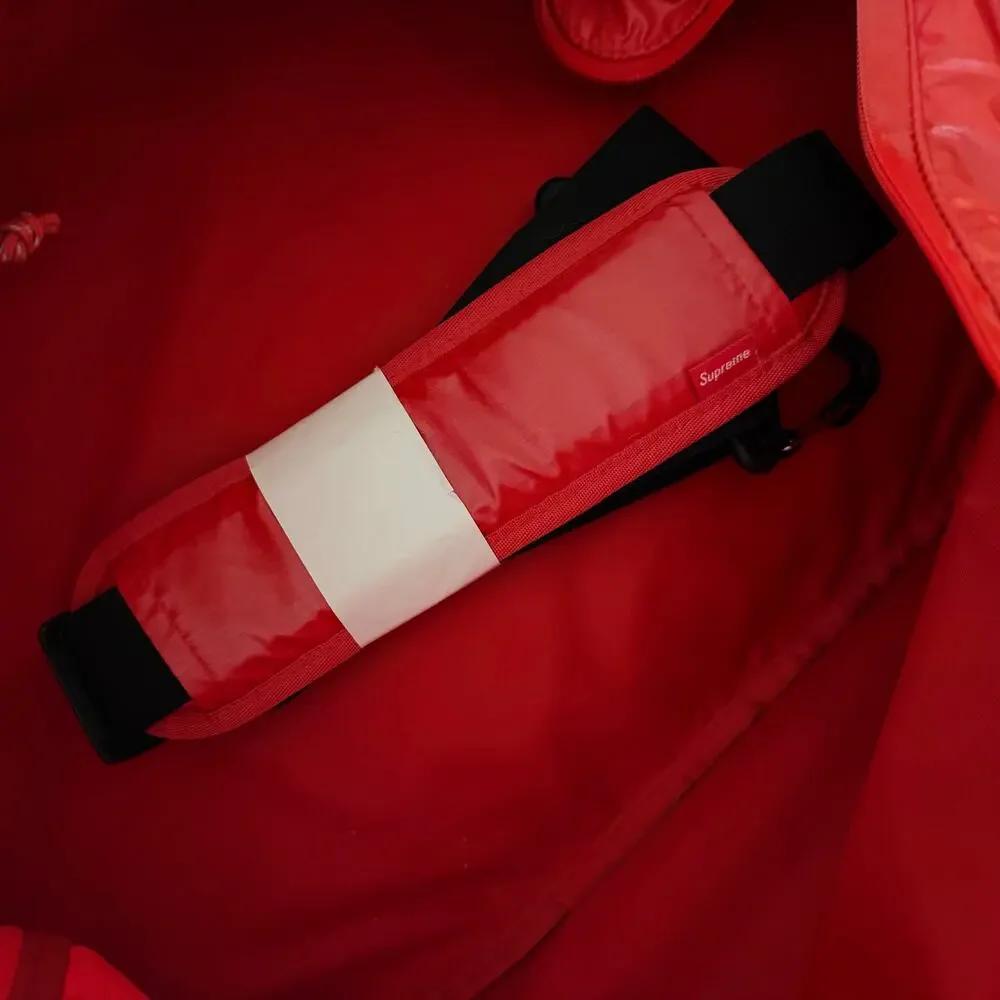 Supreme Red 3M Reflective Duffle Bag FW17 Cordura Pristine - Picture 11 of 12